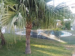 2 Bed Gf Apt Near Puerto Banus