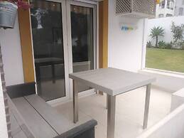 2 Bed Gf Apt Near Puerto Banus