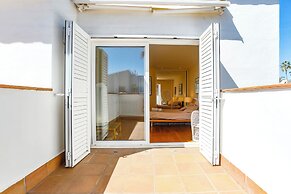 Just 10 Minutes From Sitges, House With Private Garden and Pool-