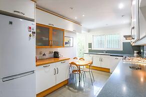 Just 10 Minutes From Sitges, House With Private Garden and Pool-