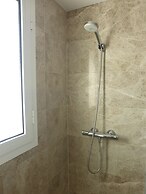 Beautiful 2 Bedroom Penthouse