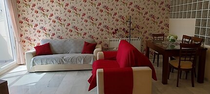 Beautiful 2 Bedroom Penthouse
