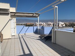 Beautiful 2 Bedroom Penthouse