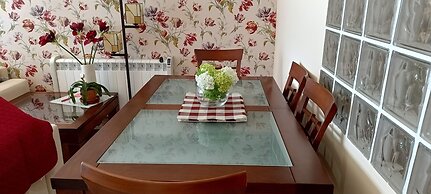 Beautiful 2 Bedroom Penthouse