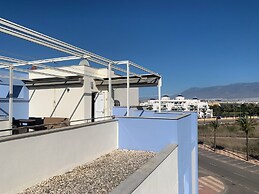 Beautiful 2 Bedroom Penthouse