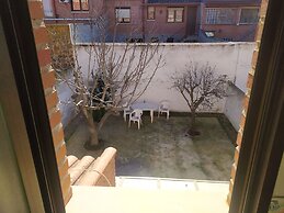 Room-private Double Room in Toledo