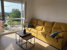 Relax in Comfort at Charming 3-bedroom Vacation Home in Vilar España C