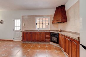 Beautiful Arianny House With Pool