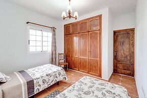 Beautiful Arianny House With Pool