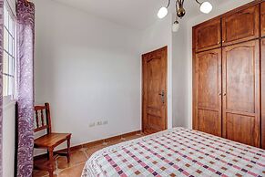 Beautiful Arianny House With Pool