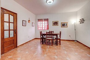 Beautiful Arianny House With Pool