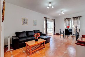 Beautiful Arianny House With Pool