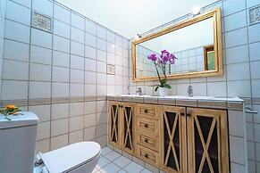 Beautiful Villa Duque With Pool in Poris Abona and Parking