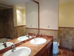 Tranquil 3 Bed Apt In La Quinta Close To Golf