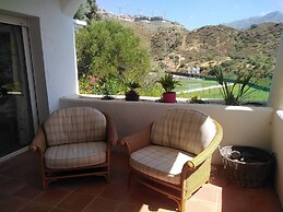 Tranquil 3 Bed Apt In La Quinta Close To Golf