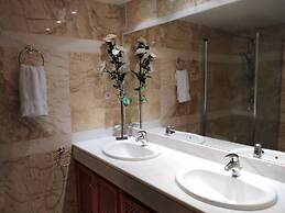 Tranquil 3 Bed Apt In La Quinta Close To Golf