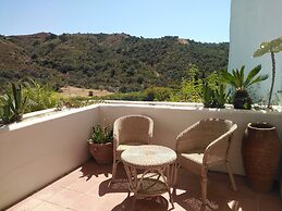 Tranquil 3 Bed Apt In La Quinta Close To Golf