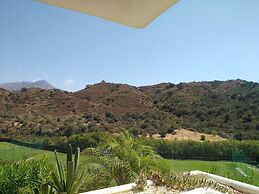 Tranquil 3 Bed Apt In La Quinta Close To Golf