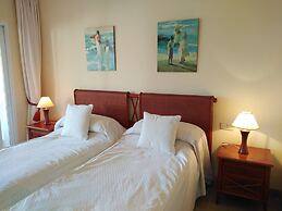 Tranquil 3 Bed Apt In La Quinta Close To Golf