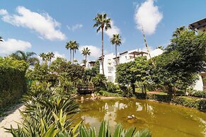 Avalon Apt Costalita Close To The Beach And Golf