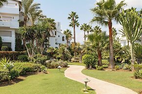 Avalon Apt Costalita Close To The Beach And Golf