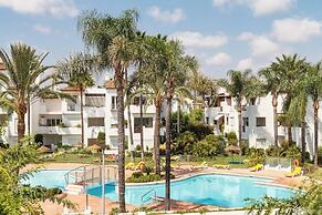 Avalon Apt Costalita Close To The Beach And Golf