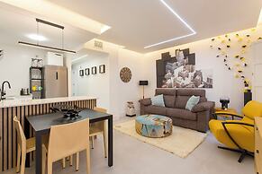 Dalí's Sanctuary in Granada Private Parking Free