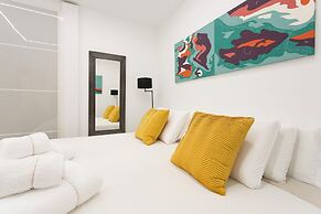 Dalí's Sanctuary in Granada Private Parking Free