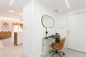 Dalí's Sanctuary in Granada Private Parking Free