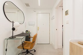 Dalí's Sanctuary in Granada Private Parking Free