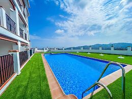 Modern Two Bedroom Apartment With Pool