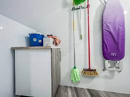 Modern Two Bedroom Apartment With Pool