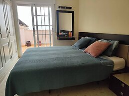 Charming Three Bedrooms Apartment With Seaview
