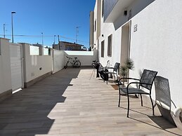 Luxury Three Bedroom Villa With Private Pool and Rooftop Solarium