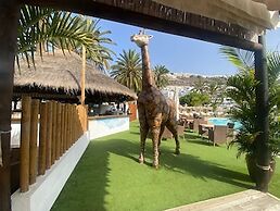Comfortable Duplex Apartment Near the Beach