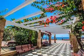 Cd-1941 Two Bedroom Apartment With Patio