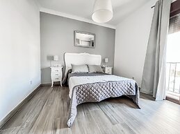 Cd-1382 Two Bedroom Apartment With Terrace