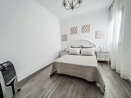 Cd-1382 Two Bedroom Apartment With Terrace