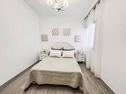 Cd-1382 Two Bedroom Apartment With Terrace