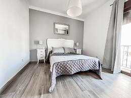 Cd-1382 Two Bedroom Apartment With Terrace