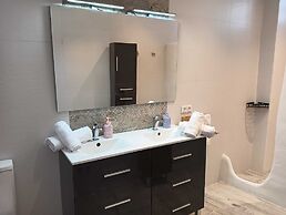 Alhamar House With Private Pool