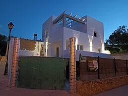 Alhamar House With Private Pool