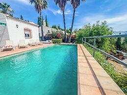 Cd-1383 Three Bedroom Villa With Pool