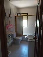 Room in Chalet - Private Double Room Toledo