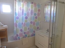 Beautiful 2 Bedroom, 2 Bathroom Apartment