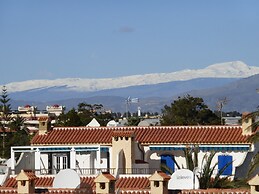 Beautiful 2 Bedroom, 2 Bathroom Apartment