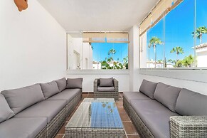 Family Beach Apartment With Pool