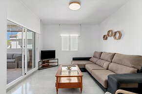 Family Beach Apartment With Pool