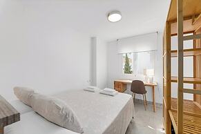 Family Beach Apartment With Pool