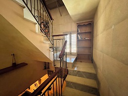 Cd-2102 · Three Bedroom Townhouse